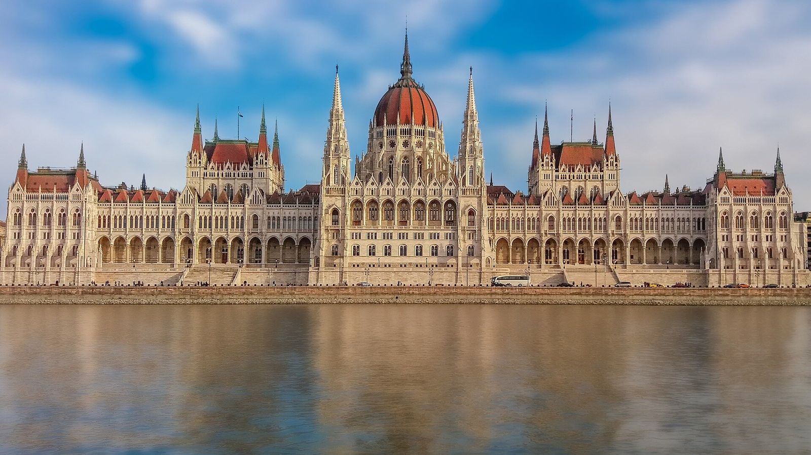 Location de voiture à Budapest Aéroport Terminal 2B